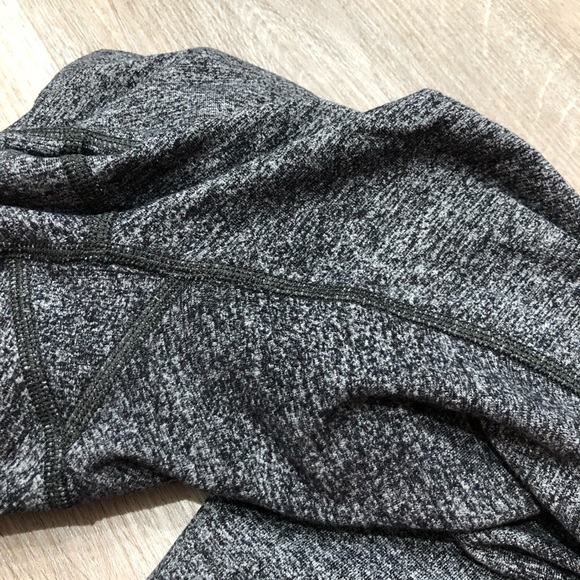 Heatherd Lululemon Wunder Under Crop - Picture 7 of 7